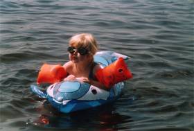 The shallow waters of Lake Trasimeno are ideal for children